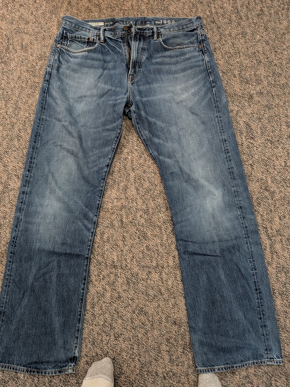 GAP Men's Washed Blue Relaxed Straight Jeans